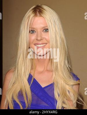 Tara Reid durante il 25th anniversario di Cedars Sinai Sport spettacolare tenuto presso Hyatt Regency Century Plaza, California Foto Stock