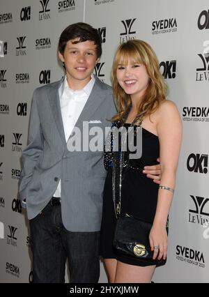 Nick Robinson e Taylor Spreitler durante OK! La rivista celebra il 5th anniversario e inizia la serie di eventi "Five for Five" a Hollywood a la Vida, California Foto Stock