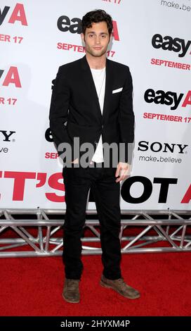 Penn Badgley al 'Easy A' premiere, tenuto al Grauman's Chinese Theatre, Los Angeles. Foto Stock