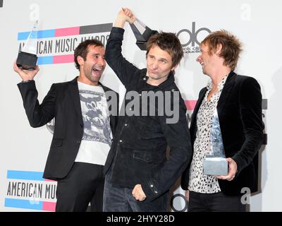 Muse in sala stampa al 38th Annual American Music Awards al Nokia Live il 21 novembre 2010 a Los Angeles, California. Foto Stock