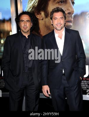 Alejandro Gonzalez Inarritu e Javier Bardem al 'Biutifula' Premiere, tenuto al DGA Theatre di Los Angeles. Foto Stock