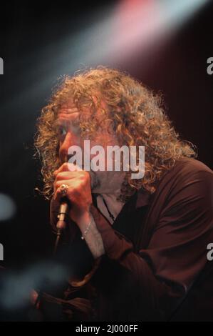 Robert Plant, JJB Puma Arena, V2005, Hylands Park, Chelmsford, Essex, Gran Bretagna - 20 agosto 2005 Foto Stock