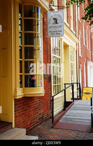 Lo storico apotecario Stabler Leadbeater è ora un museo ad Alessandria, Virginia, che dimostra la farmacia in stile coloniale Foto Stock