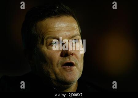 SCUNTHORPE, REGNO UNITO. MAR 15th Mark Cooper, Barrow Manager, si presenta durante la partita della Sky Bet League 2 tra Scunthorpe United e Barrow al Glanford Park, Scunthorpe di martedì 15th marzo 2022. (Credit: Will Matthews | MI News) Credit: MI News & Sport /Alamy Live News Foto Stock