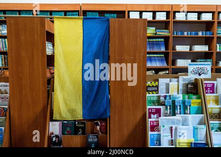 Lviv, Ucraina. 14th Mar 2022. Bandiera Ucraina a Lviv, Ucraina il 14 marzo 2022. (Foto di Vincenzo Circosta/Sipa USA) Credit: Sipa USA/Alamy Live News Foto Stock