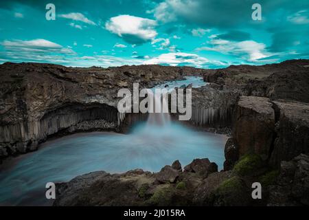 Cascata di Aldeyjarfoss in Islanda. Foto Stock