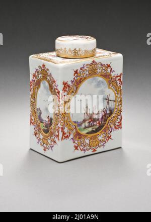 Tea Caddy. Meissen Porcellane Manufactory (Germania, Meissen, fondata nel 1710) Johann Gregor Heroldt (Germania, 1696-1775). Germania, circa 1735. Mobili; Serviceware. Porcellana Foto Stock