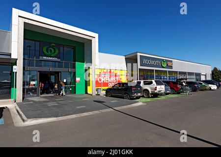 Ballarat Australia / Woolworths Supermarket situato presso il centro commerciale Delacombe Town Centre. Foto Stock