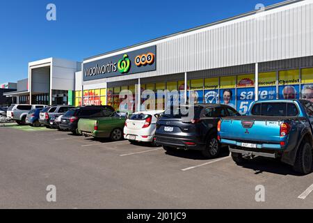 Ballarat Australia / Woolworths Supermarket situato presso il centro commerciale Delacombe Town Centre. Foto Stock