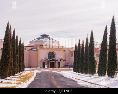 Tulsa, FEB 26 2022 - Vista esterna dell'edificio principale del Philbrook Museum of Art Foto Stock