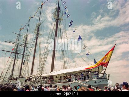 Tall Ships Festival, Port Melbourne, che celebra il bicentenario australiano del 1988. Lanciato nel 1927, “Juan Sebastián de Elcano” è la nave da addestramento degli armatori della marina spagnola. Foto Stock