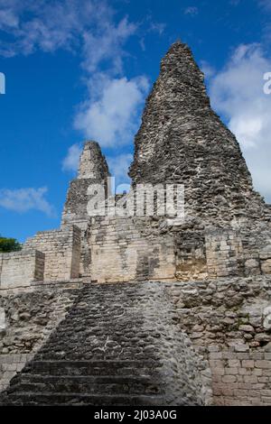 Rovine Maya, struttura 1, zona archeologica di Xpujil, stile Rio Bec, vicino Xpujil, Stato di Campeche, Messico, Nord America Foto Stock