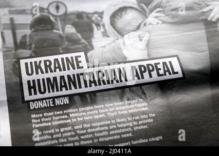 Ucraina Humanitarian Appeal Newspaper advertt advertised for donations to help people refugeeing Russian invasion March 2022 London England UK Foto Stock