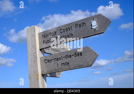 cartello sentiero costa norfolk, cley-next-the-sea, norfolk nord, inghilterra Foto Stock