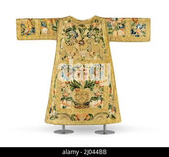 Set di Vestimenti ecclesiastici (Dalmatic). Messico, circa 1730. Costumi; ecclesiastici. Raso di seta con ricamo in seta e filo metallico e treccia metallica Foto Stock