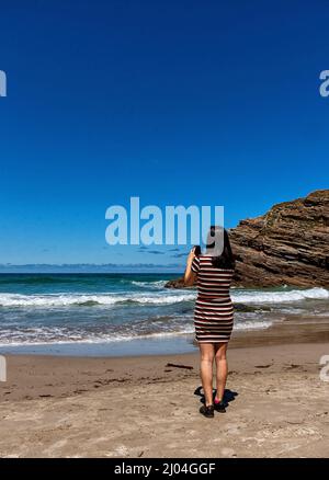 Playa de las Catedrales con formaciones rocosas en Ribadeo, Galizia Foto Stock