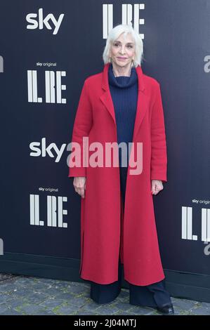 Roma, Italia. 16th Mar 2022. Anna Bonaiuto assiste alla fotocellula della serie Sky tv il Re allo spazio moderno Cinema. Credit: SOPA Images Limited/Alamy Live News Foto Stock