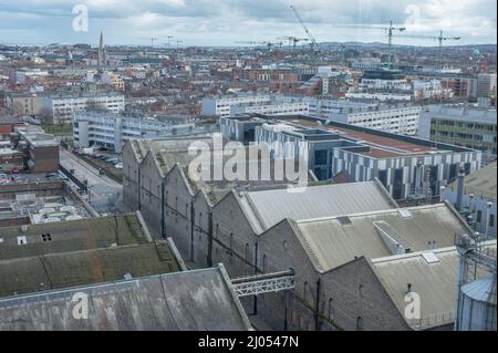 Dublino 2022 marzo: Vista panoramica della città dalla Guinness Storehouse Foto Stock