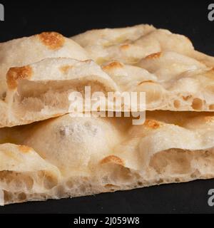 Pasta acidita 72 ore pizza fermentata al taglio base cotta alla perfezione Foto Stock