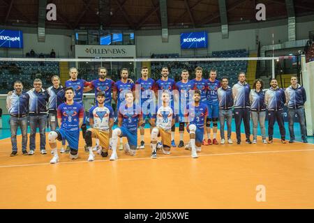 Team vero Volley Monza durante la finale - vero Volley Monza vs Tours Volley-Ball, Volley Coppa CEV uomini a Monza (MB), Italia, Marzo 16 2022 Foto Stock