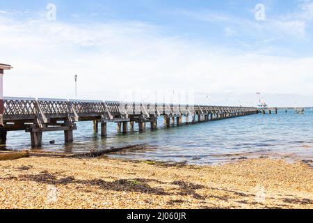 Restaurato vittoriano tutto legno piacere molo il più lungo in Inghilterra a Yarmouth Isle of White Foto Stock