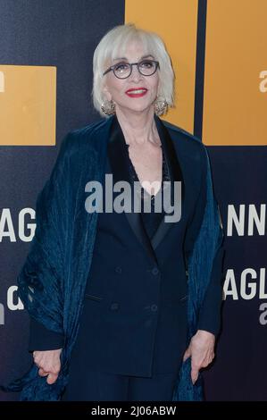 Roma, Italia. 16th Mar 2022. Anna Bonaiuto assiste al tappeto rosso della prima edizione della fiction tv il Re allo spazio moderno Cinema. Credit: SOPA Images Limited/Alamy Live News Foto Stock