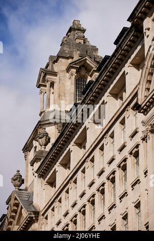 BRUNTWOOD HA POSSEDUTO Portland pietra Edwardian stile barocco Manchester St James Building di grado II edificio classificato Oxford Street. Foto Stock