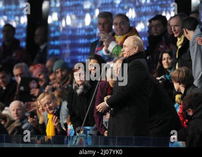 Cerimonia di apertura sochi 2014 Eršffnungsfeier ERoeffnungsfeier Presidente Wladimir Vladimir Putin eršffnet die olympischen Spiele apertura dei giochi olimpici . © diebilderwelt / Alamy Stock Foto Stock