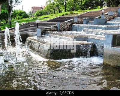 La bella città di Mariupol in Ucraina Foto Stock