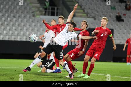Chance durch Mats Hummels Fussball LŠnderspiel Deutschland - DŠnemark © diebilderwelt / Alamy Stock Foto Stock