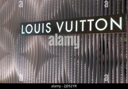 Louis Vuitton Store segno in Hudson Yards Manhattan NYC Foto Stock