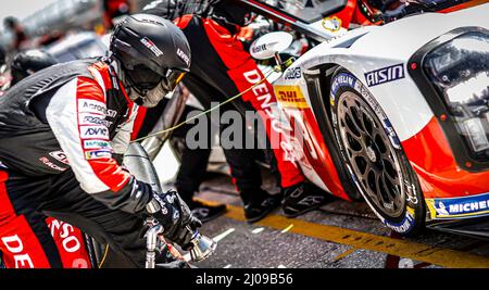 Florida, Stati Uniti. 17th Mar, 2022. Mecaniciens, meccanica durante le 1000 miglia di Sebring, 1st round del FIA World Endurance Championship 2022 sul circuito Sebring International Raceway dal 16 al 18 marzo, a Sebring, Florida, Stati Uniti d'America - Foto Francois Flamand / DPPI Credit: DPPI Media / Alamy Live News Foto Stock