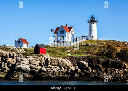 YORK- 10 ottobre : Cape Neddick 'Nubble' faro in York, Maine, Stati Uniti d'America il 10 ottobre 2016 Foto Stock