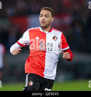 Rotterdam, Paesi Bassi. 17th Mar 2022. ROTTERDAM, PAESI BASSI - MARZO 17: Cyriel Desser di Feyenoord Rotterdam durante la partita della UEFA Conference League tra Feyenoord e FK Partizan a de Kuip il 17 Marzo 2022 a Rotterdam, Paesi Bassi (Foto di Peter Lous/Orange Pictures) Credit: Orange Pics BV/Alamy Live News Foto Stock