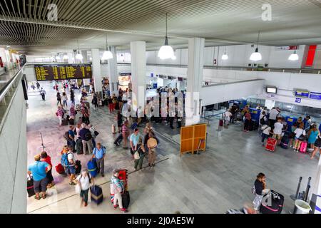 Heraklion, Grecia - 17 settembre 2018: Terminal dell'aeroporto di Heraklion (LEI) sull'isola di Creta in Grecia. Foto Stock