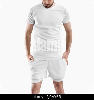 Pantaloncini bianco in mockup con linea di compressione mutande, t-shirt uomo su un uomo, isolato sullo sfondo. Modello tuta per running, sport, undersho Foto Stock