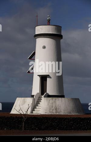 Faro a Sao Mateus, isola di Pico, Azzorre Foto Stock