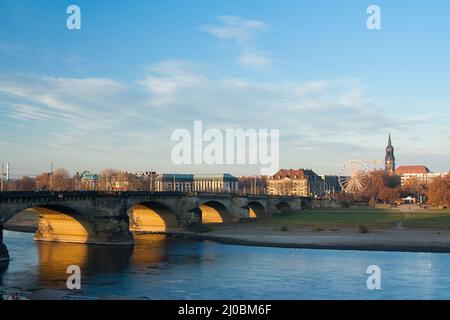 Ponte Augustus - Augustusbrucke sul fiume Elba a Dresda - Germania Foto Stock