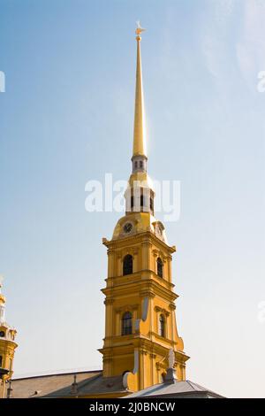 La Fortezza di Pietro e Paolo è l'originaria cittadella di San Pietroburgo, Russia, fondata da Pietro il Grande nel 1703 e costruita a D. Foto Stock