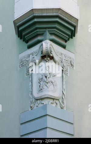 Bassorilievo sulle mura del vecchio municipio di Mukachevo Foto Stock