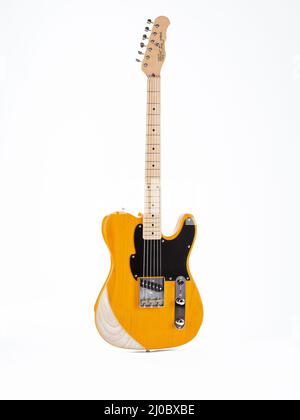 Chitarra stile Yardbird su bianco Foto Stock