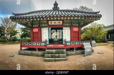 Jeju Mokgwana, il più antico edificio rimasto a Jeju per l'ex ufficio del governo centrale dove il periodo Joseon Magistrato di Foto Stock