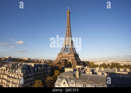 Vista elevata della Torre Eiffel, Parigi, Francia. Foto Stock