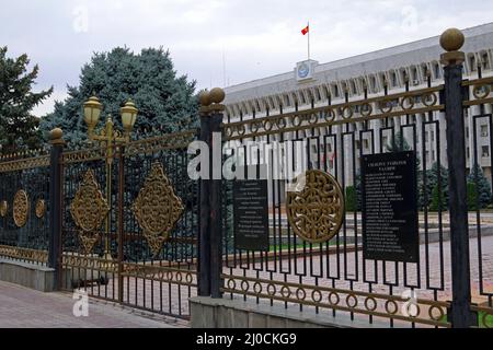 Dschogorku Kengesch, Consiglio supremo della Repubblica del Kirghizistan, Bishkek Foto Stock