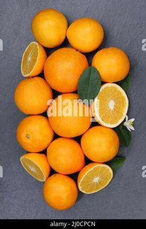 Arance frutta arancia frutta ritratto ardesia dall'alto Foto Stock