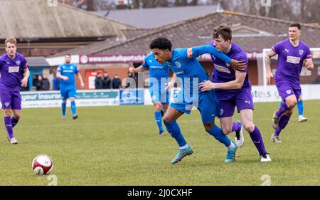 Il City of Liverpool FC ha ospitato il Warrington Rylands 1906 FC all'Eupen Arena, Ellesmere Port, per una partita non di campionato della stagione 2021-2022. Kane Dru Foto Stock