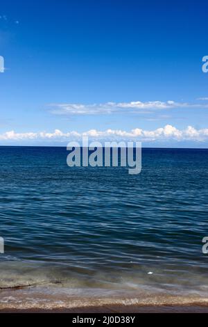 Issyk Kul è il lago più grande del Kirghizistan Foto Stock