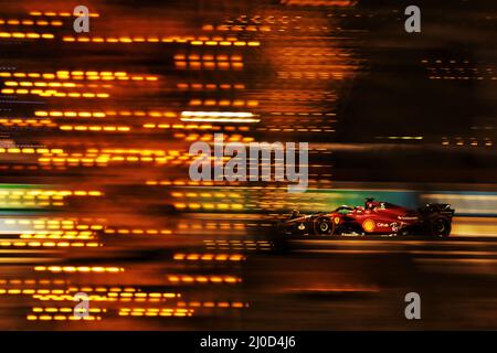 Sakhir, Bahrein. 18th Mar 2022. Charles Leclerc (MON) Ferrari F1-75. 18.03.2022. Credit: XPB Images Ltd/Alamy Live News Foto Stock