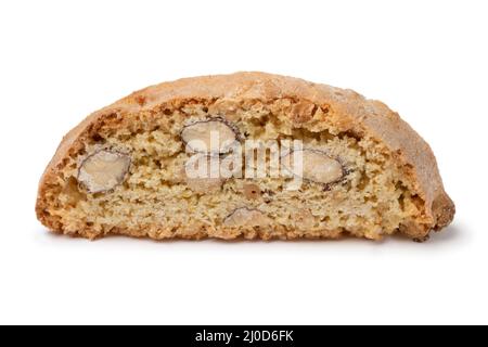 Singolo pezzo di Cantuccini fresco e tradizionale italiano da vicino isolato su sfondo bianco Foto Stock