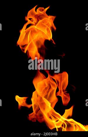 Fiamma ardente isolato su nero Foto Stock